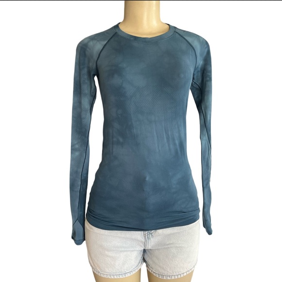 Lululemon Blue swiftly tech long sleeve size 4⭐️ - Picture 2 of 13